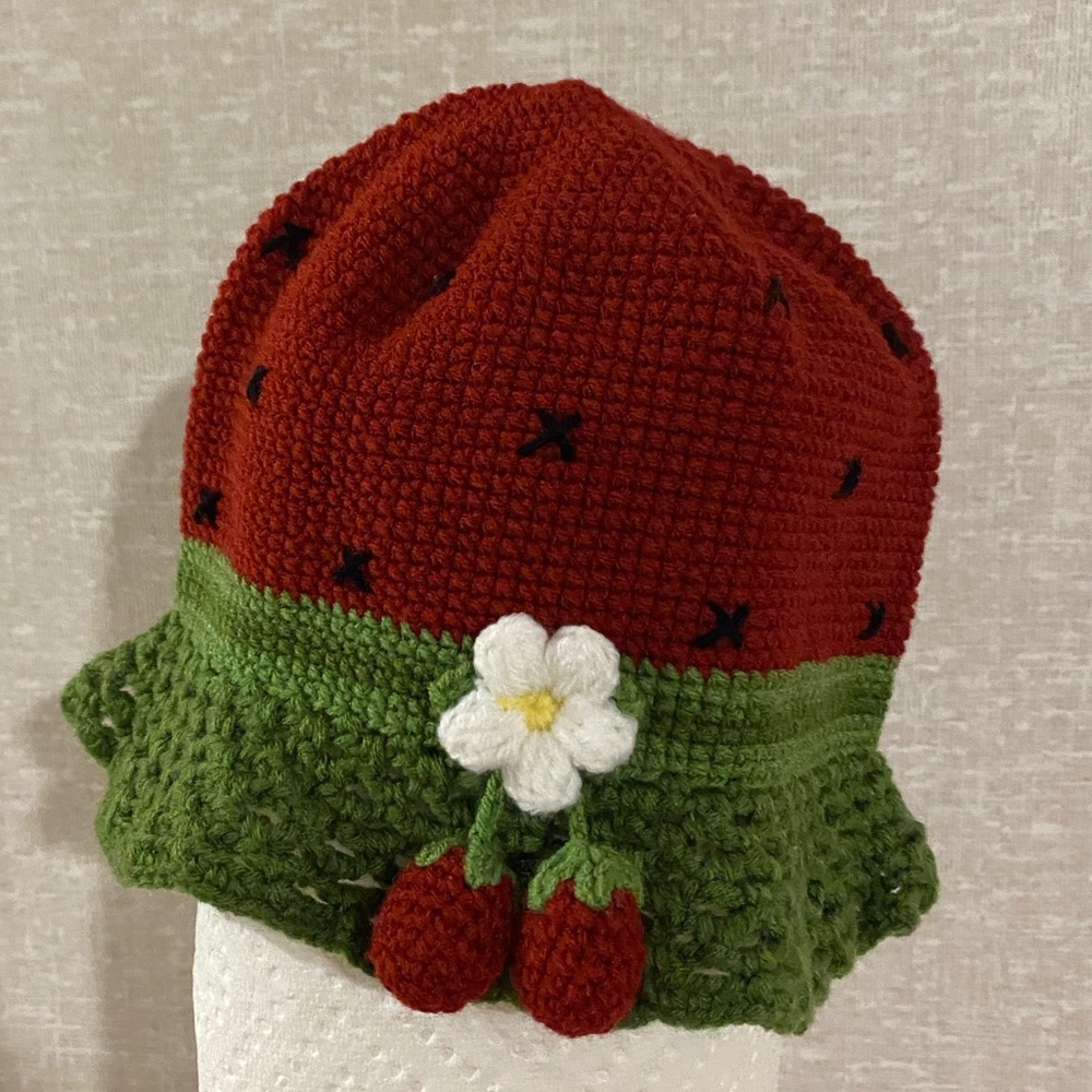 Seattlehats strawmelon